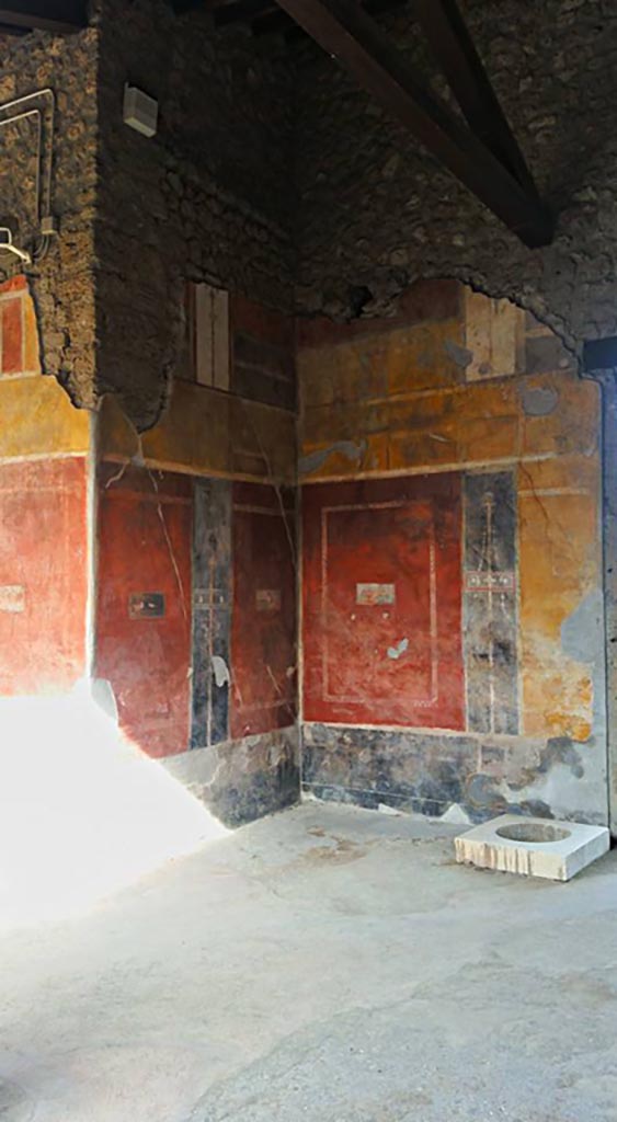 II.3.3 Pompeii. 2016/2017. 
Room 11, looking north-west to north portico. Photo courtesy of Giuseppe Ciaramella.