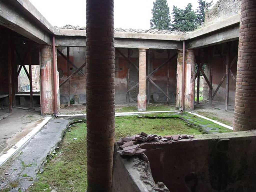 II.4.6 Pompeii. December 2006. View looking towards east wall across the portico of the baths, from II.4.5.