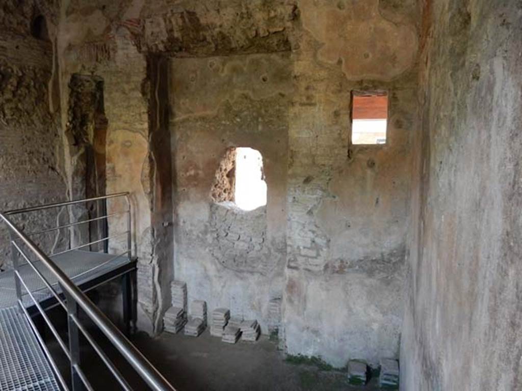 II.4.6 Pompeii. May 2017. Tepidarium, looking towards north wall, with doorway to laconicum, on left. Photo courtesy of Buzz Ferebee.