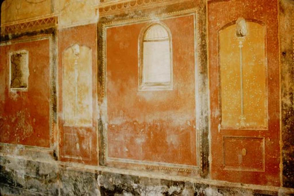 II.4.6 Pompeii. 1957. Painted west wall of portico. Photo by Stanley A. Jashemski.
Source: The Wilhelmina and Stanley A. Jashemski archive in the University of Maryland Library, Special Collections (See collection page) and made available under the Creative Commons Attribution-Non Commercial License v.4. See Licence and use details.
J57f0111
