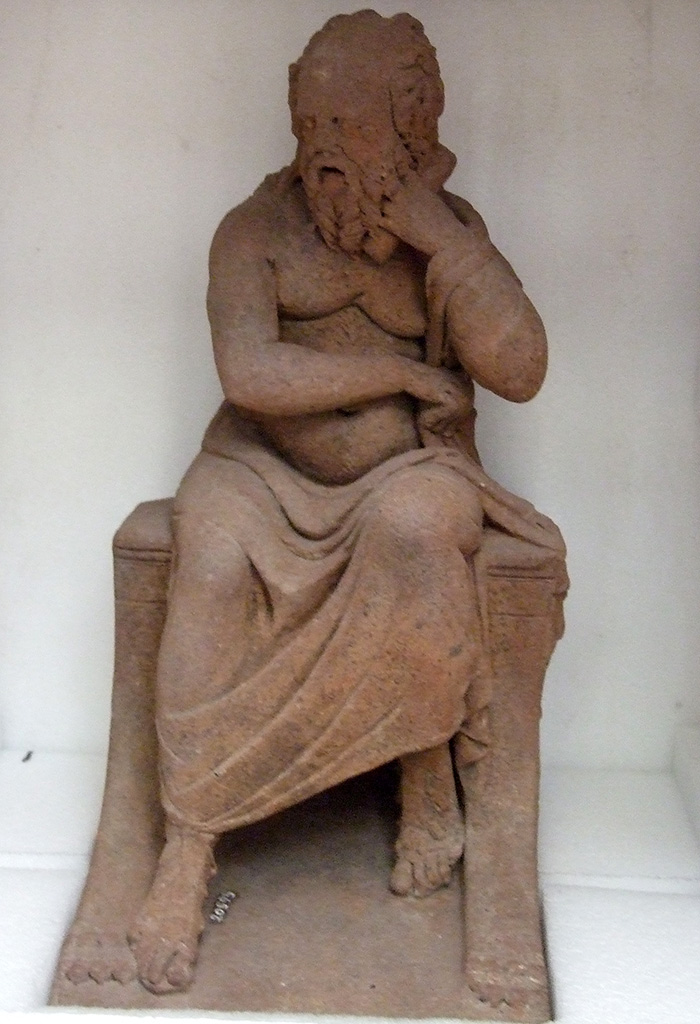 II.4.6 Pompeii. Terracotta statue of Pittacus of Mitilene, 0.65m high.  
Found in the garden on 23rd January 1952. SAP inventory number 20595. 
According to PPP, this was found with its name inscribed in Greek, CIL IV 10120
See Bragantini, de Vos, Badoni, 1981. Pitture e Pavimenti di Pompei, Parte 1. Rome: ICCD. (p.233)