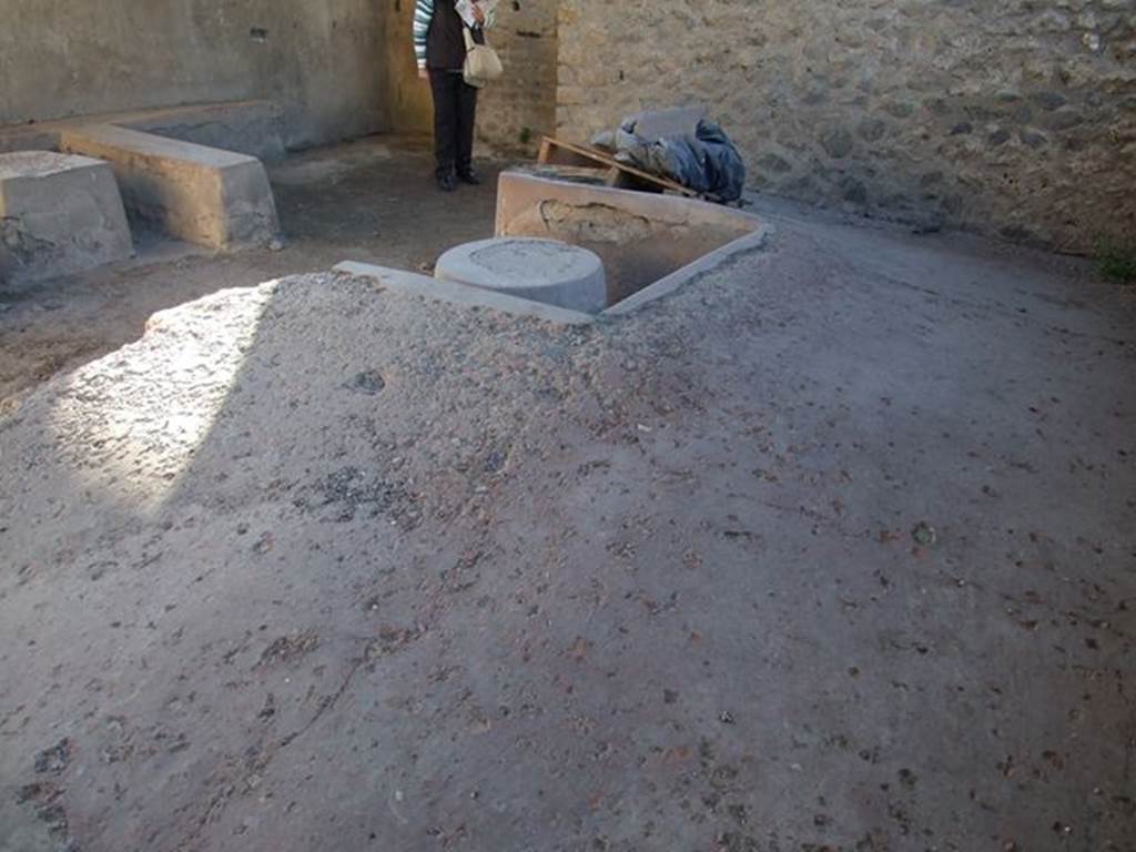 II.4.7 Pompeii. December 2006. Stone Triclinium.