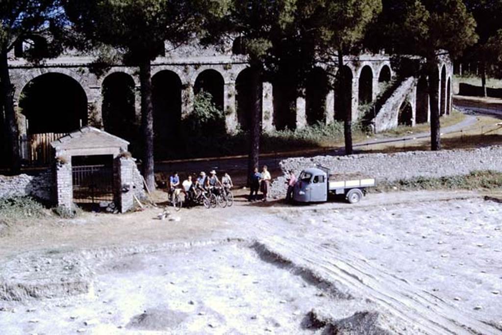 II.5 Pompeii, 1968.  Having a last look at their hard work before going home for the day. Photo by Stanley A. Jashemski.
Source: The Wilhelmina and Stanley A. Jashemski archive in the University of Maryland Library, Special Collections (See collection page) and made available under the Creative Commons Attribution-Non Commercial License v.4. See Licence and use details.
J68f0777