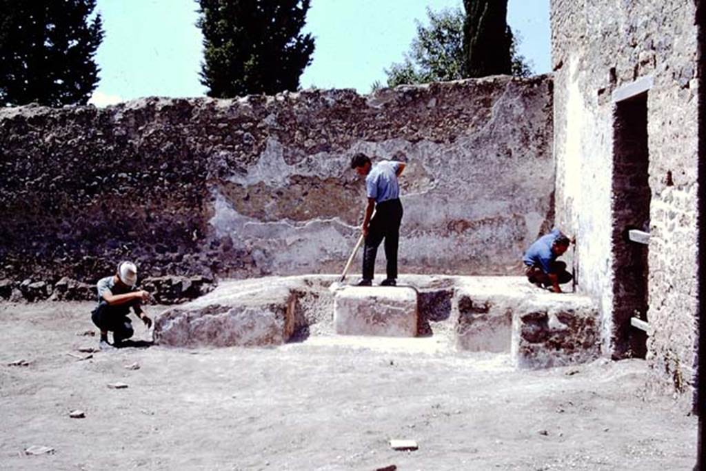 II.5 Pompeii, 1968.  Cleaned triclinium. Photo by Stanley A. Jashemski.
Source: The Wilhelmina and Stanley A. Jashemski archive in the University of Maryland Library, Special Collections (See collection page) and made available under the Creative Commons Attribution-Non Commercial License v.4. See Licence and use details.
J68f1073