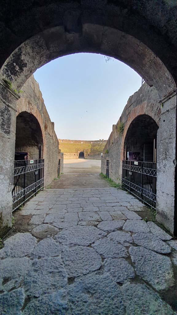 II.6 Pompeii. July 2021. Looking south towards arena.
Foto Annette Haug, ERC Grant 681269 DÉCOR.