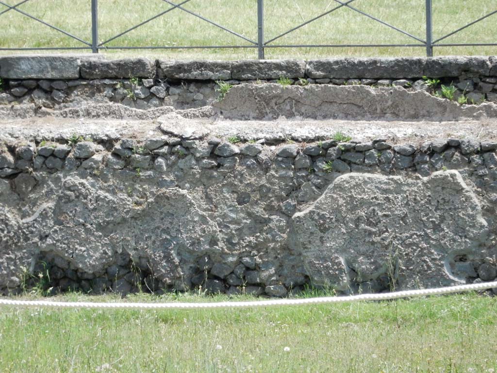 II.7 Pompeii. June 2019. Detail from east side of pool. Photo courtesy of Buzz Ferebee.