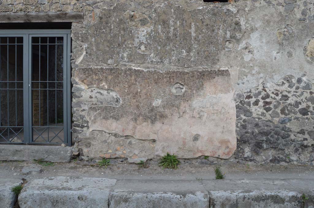 II.8.2 Pompeii, March 2019. Remaining stucco/plaster on south (right) side of doorway. 
Foto Taylor Lauritsen, ERC Grant 681269 DÉCOR.