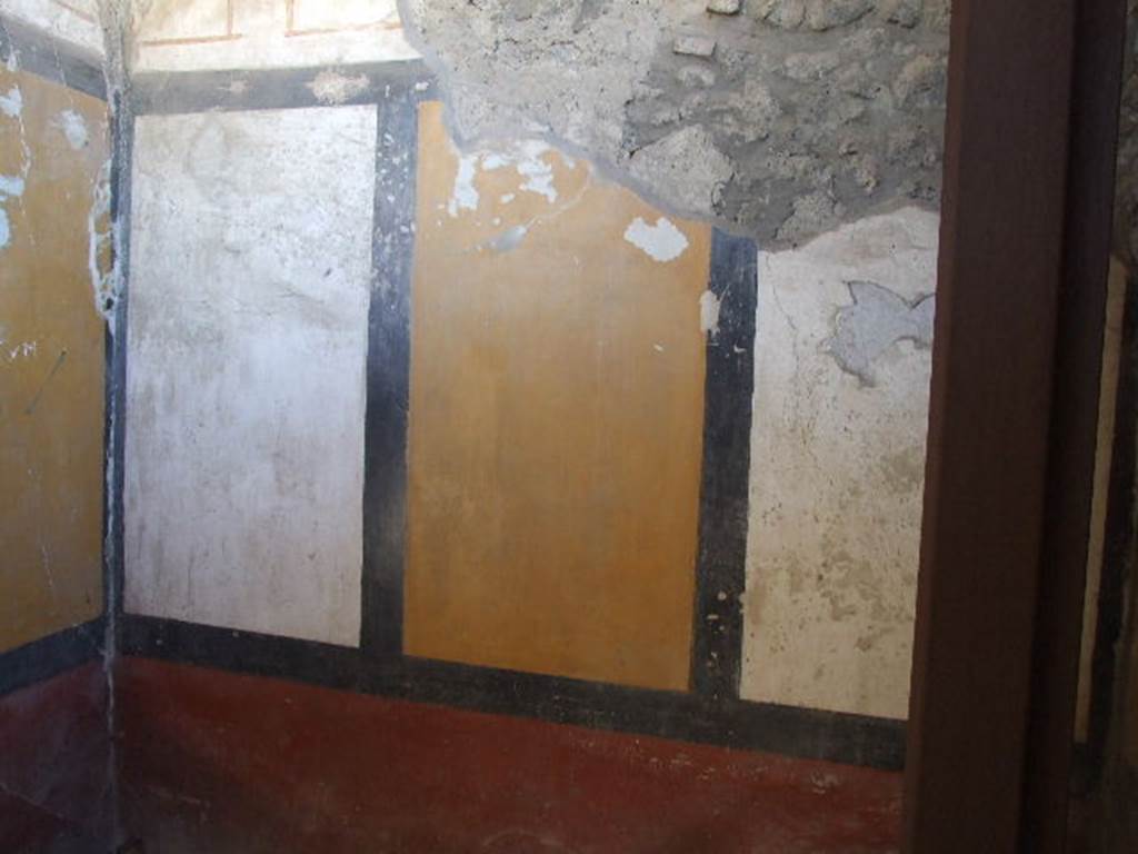 II.8.6 Pompeii. December 2006. West wall.
