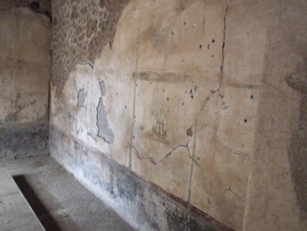 II.9.1 Pompeii. December 2007. West wall of room 5 with large window on south side behind atrium.