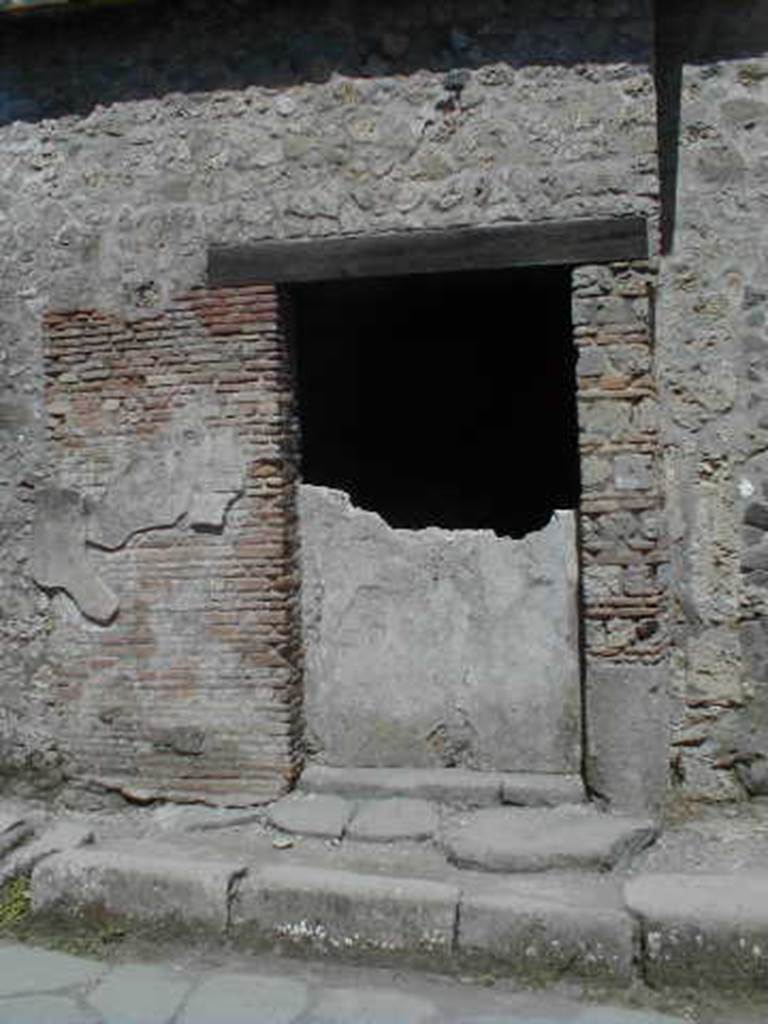II.9.3 Pompeii. May 2005. Entrance on Via di Nocera.