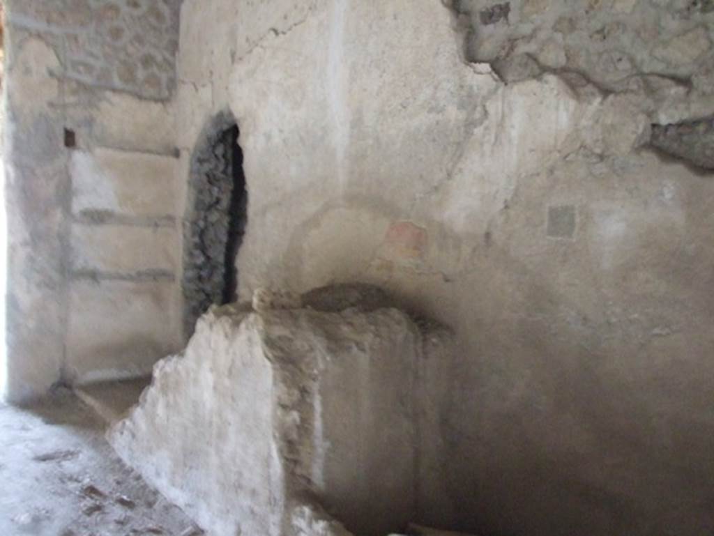II.9.4 Pompeii. December 2007. Room 2, atrium, south wall with steps.
