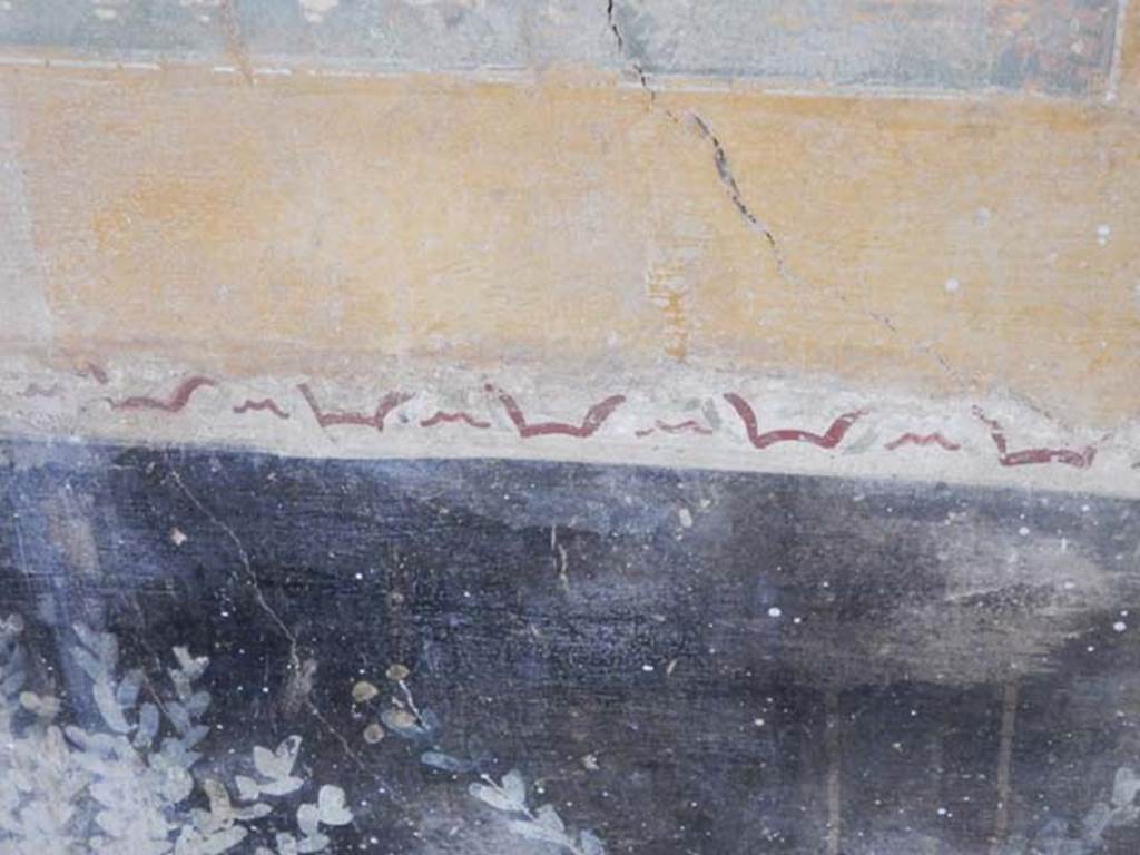 II.9.4, Pompeii. May 2018. Room 8, detail from south wall zoccolo. Photo courtesy of Buzz Ferebee.