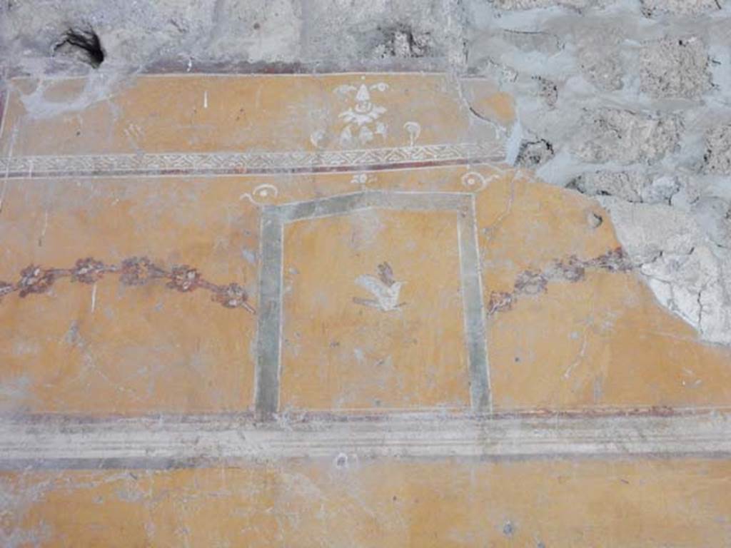 II.9.4, Pompeii. May 2018. Room 8, upper west wall. Photo courtesy of Buzz Ferebee.
