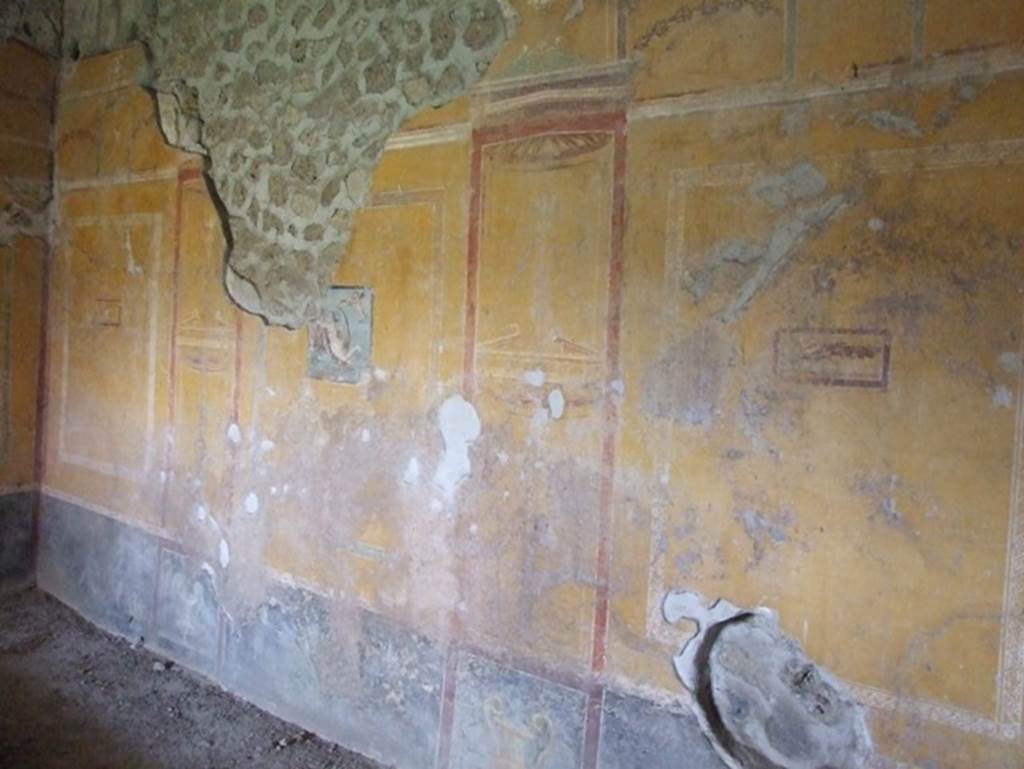 II.9.4 Pompeii. December 2007. Room 8, west wall of oecus.