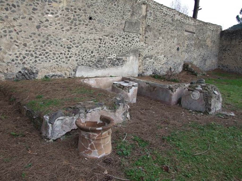 II.9.4 Pompeii.  December 2007.  Garden area.  Triclinium.