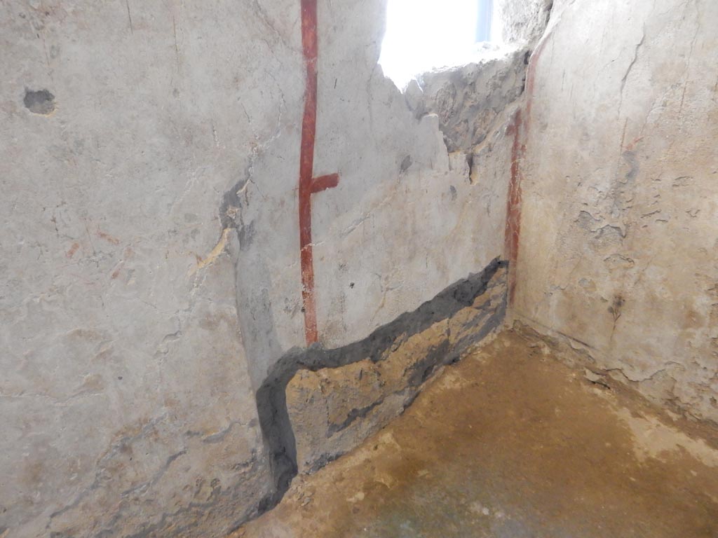 II.9.4 Pompeii. May 2018. Room 1, recess in south-west corner. Photo courtesy of Buzz Ferebee.