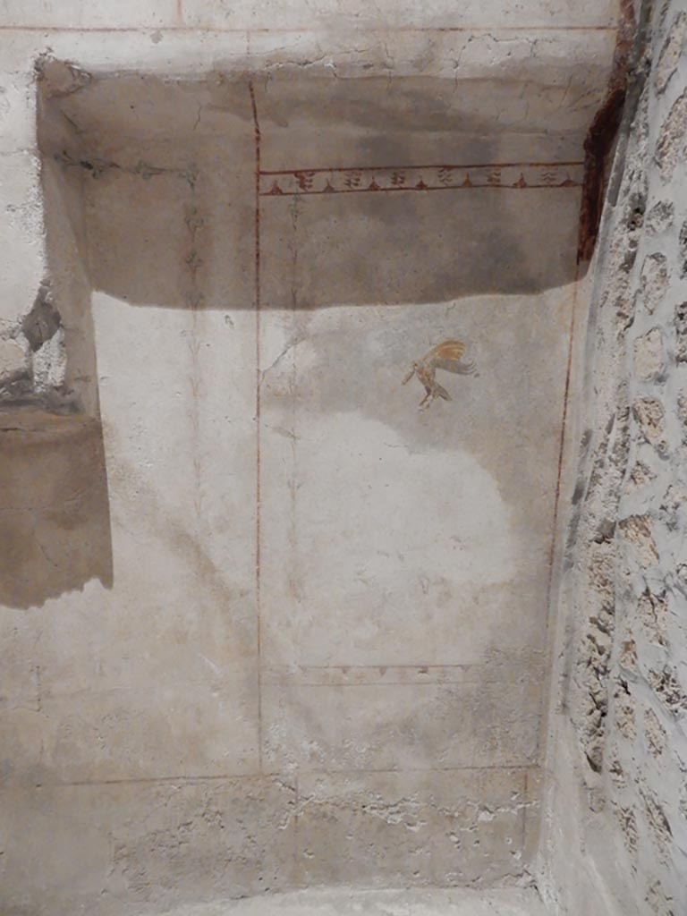 II.9.4 Pompeii. May 2018. Room 4, recess in north-east corner. Photo courtesy of Buzz Ferebee.