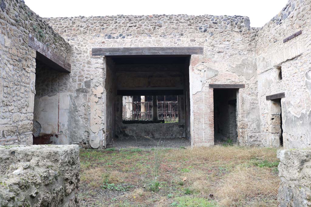 III.2.1 Pompeii. December 2018. 
Room 1, looking north across atrium towards tablinum, from entrance vestibule. Photo courtesy of Aude Durand.
