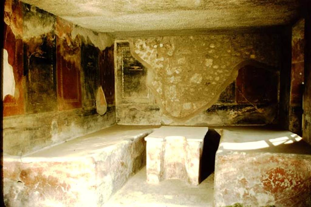 III.4.3 Pompeii. 1957. Room 3, looking west into triclinium. Photo by Stanley A. Jashemski.
Source: The Wilhelmina and Stanley A. Jashemski archive in the University of Maryland Library, Special Collections (See collection page) and made available under the Creative Commons Attribution-Non Commercial License v.4. See Licence and use details.
J57f0252