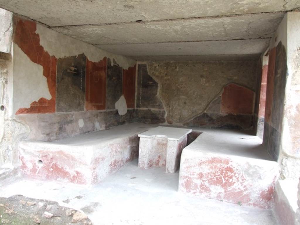 III.4.3  Pompeii.  March 2009.   Room 3.  Triclinium seen from garden area.