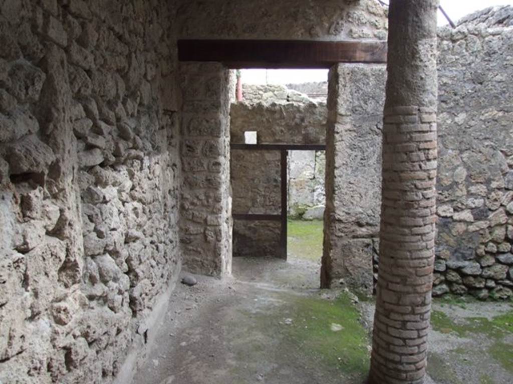 III.4.3  Pompeii.  March 2009.   Room 12.  Courtyard, looking south, from east side.