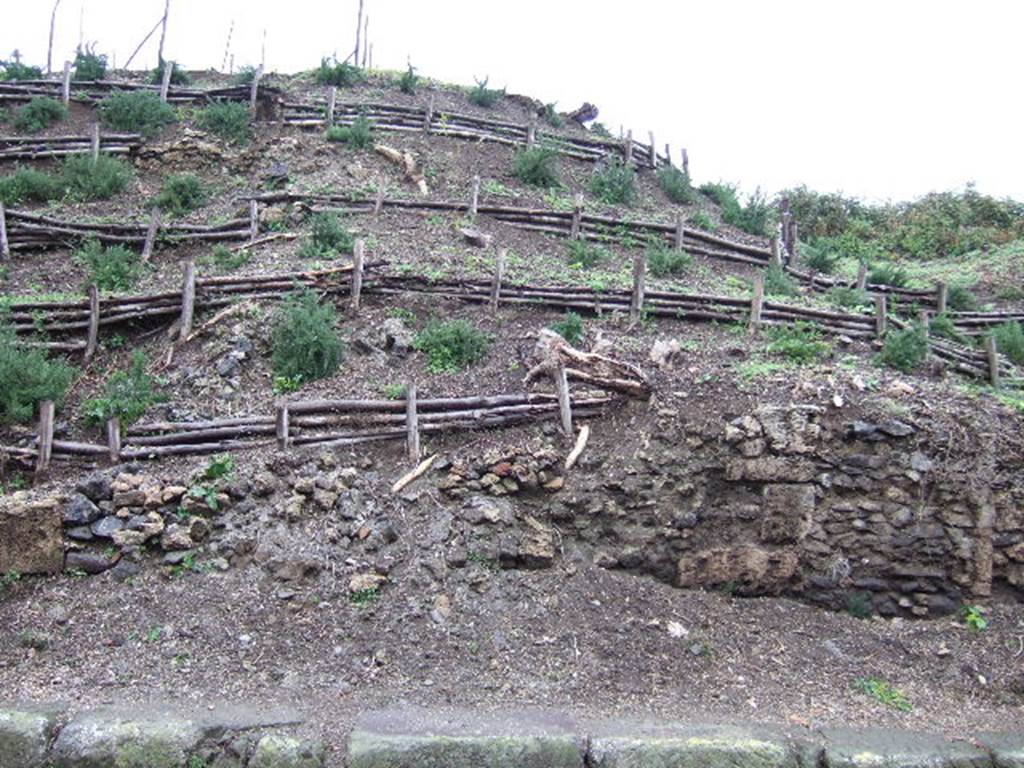 III.7.2 Pompeii. December 2005. Remains of site of front wall between III.7.1 and III.7.2.