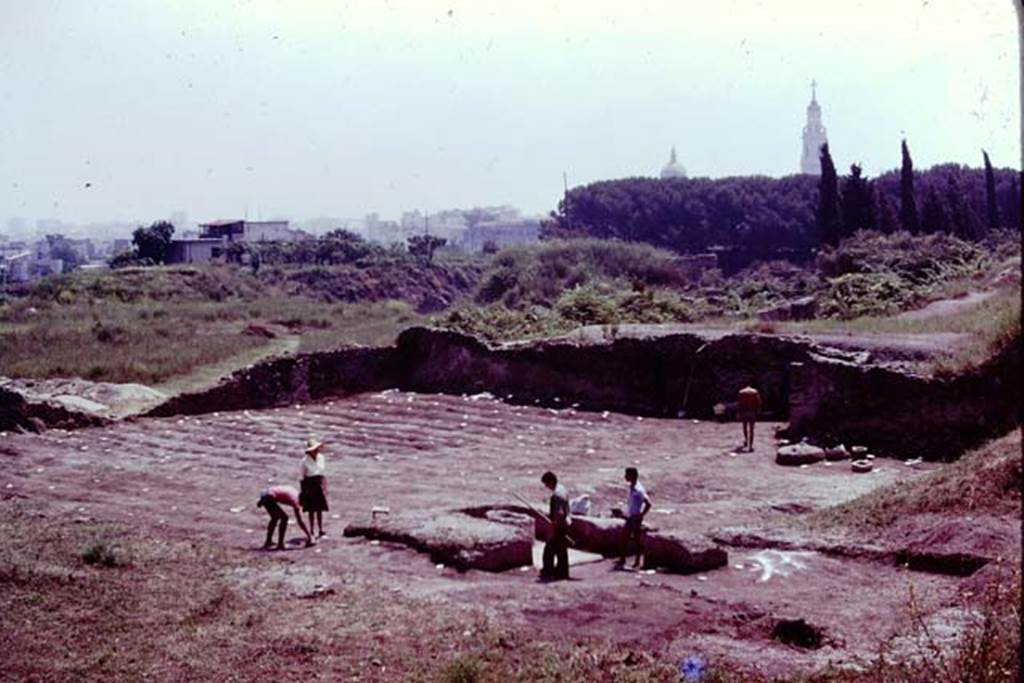 III.7 Pompeii. 1976. Looking south-east across site. Photo by Stanley A. Jashemski.   
Source: The Wilhelmina and Stanley A. Jashemski archive in the University of Maryland Library, Special Collections (See collection page) and made available under the Creative Commons Attribution-Non Commercial License v.4. See Licence and use details. J76f0465
