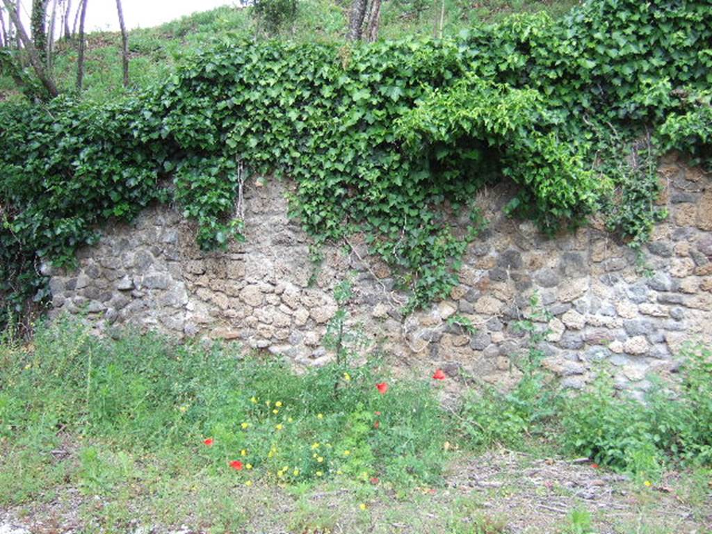 IV.4.h, Pompeii.  May 2006. Blocked doorway.