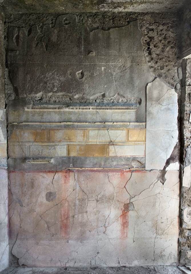 V.1.7 Pompeii. c.2005-7. Room 8, south wall of cubiculum. Photo by Hans Thorwid. 
Photo courtesy of the Swedish Pompeii Project.
