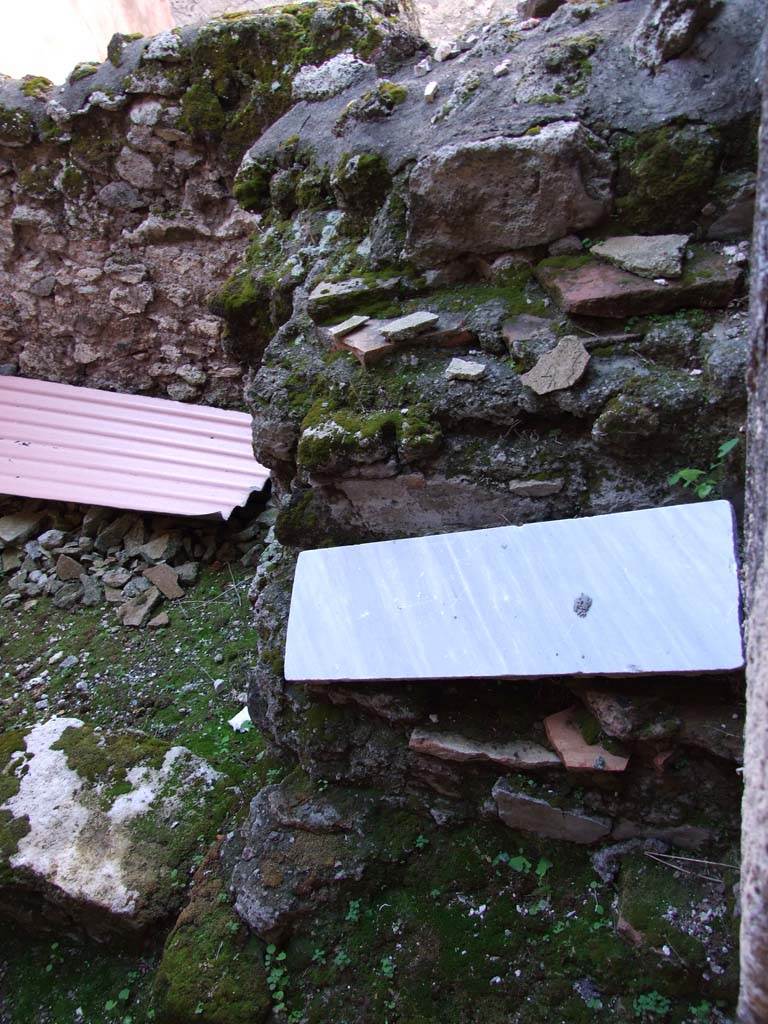 V.1.7 Pompeii. December 2007. Room 17, steps to an upper floor.