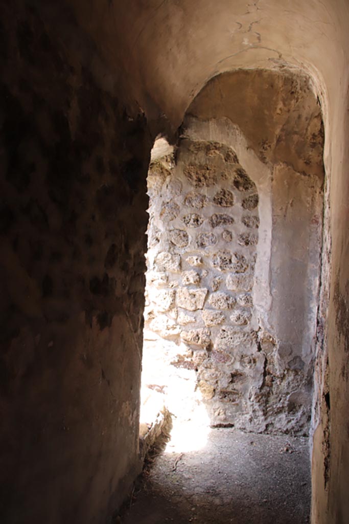 V.1.7 Pompeii. May 2024. 
Looking north in corridor (h2) towards doorway into room 19. Photo courtesy of Klaus Heese.