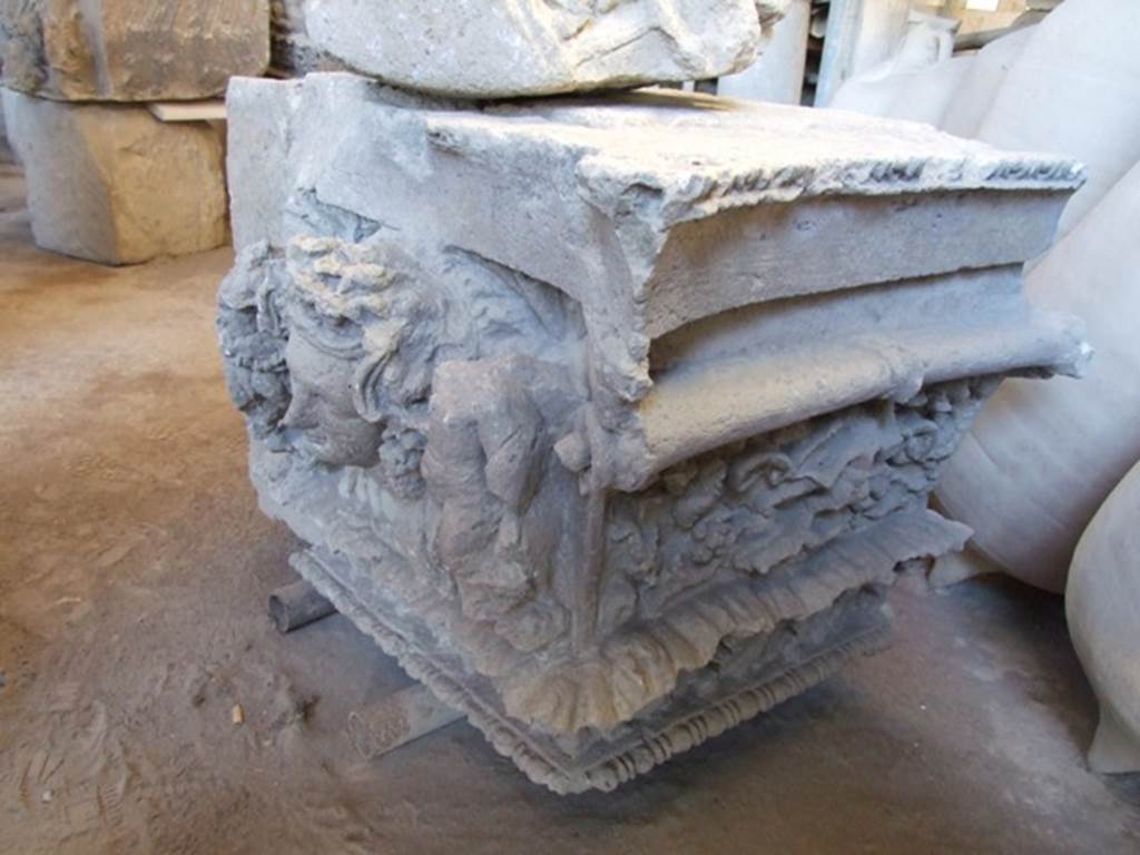 V.1.7 Pompeii. Entrance capital. Now in storage at VII.7.29 Forum granary market.