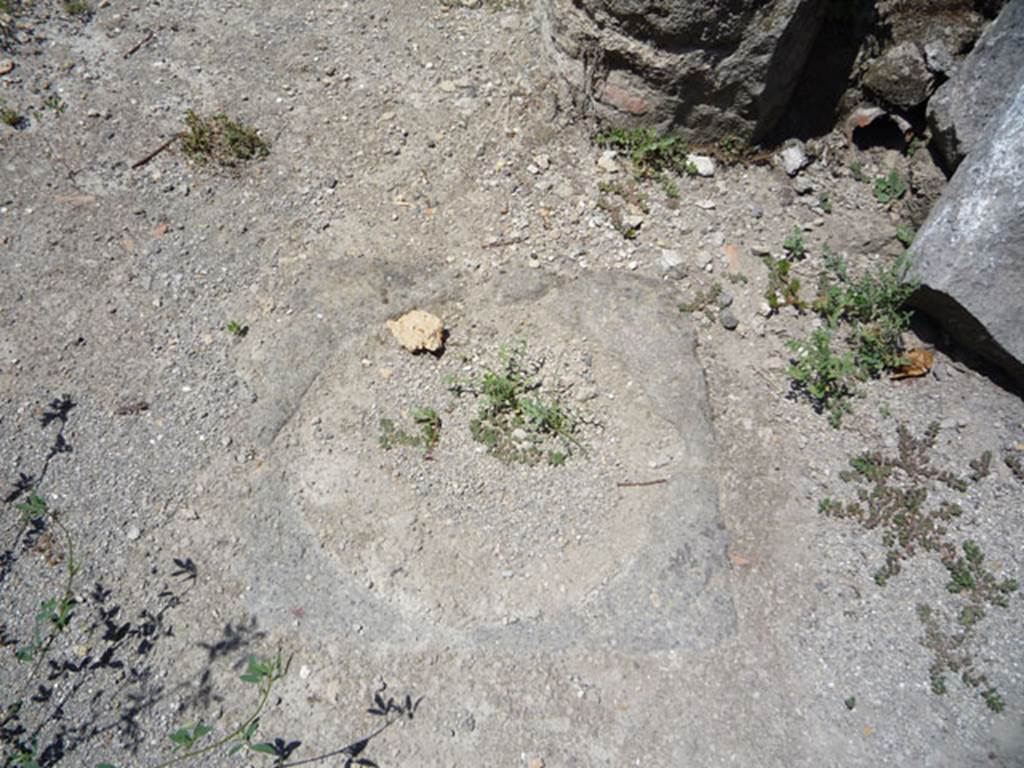 V.1.15 Pompeii. July 2008. Cistern mouth in south-west corner of garden area. Photo courtesy of Jared Benton.