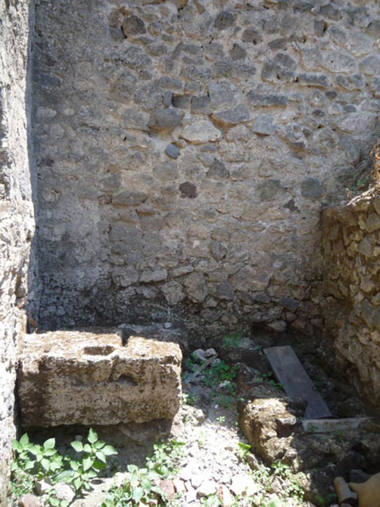 V.1.15 Pompeii. July 2008. 
Looking south in kitchen/latrine in south-east corner of bakery. Photo courtesy of Jared Benton.