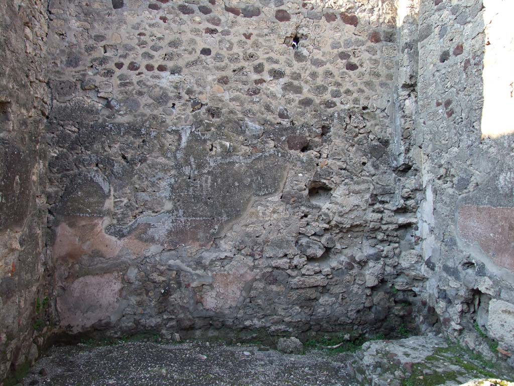 V.1.25 Pompeii. December 2006. North wall.