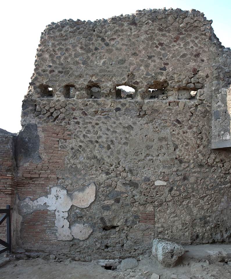V.1.31 Pompeii. c.2009. 
Looking towards north wall of shop-room 1. Photo by Hans Thorwid.
Photo courtesy of The Swedish Pompeii Project.