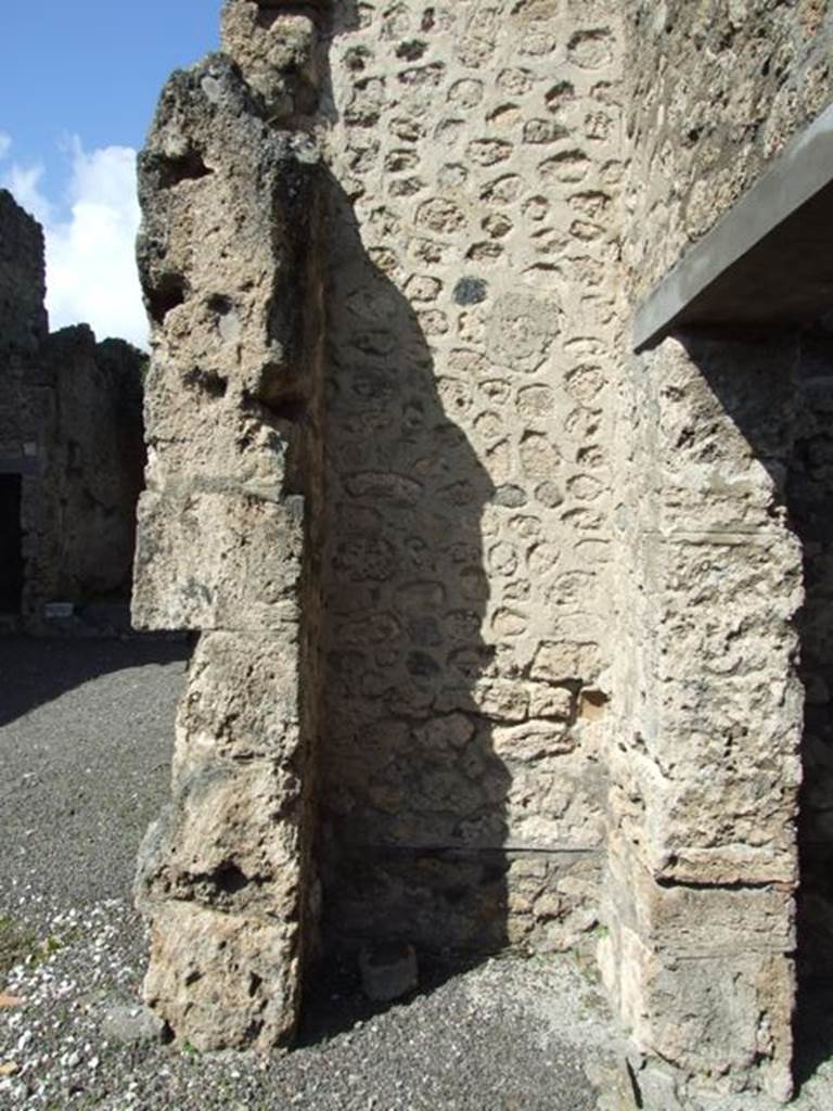 V.2.1 Pompeii. March 2009. Room 1, recess in north-east corner of atrium, outside room 3.