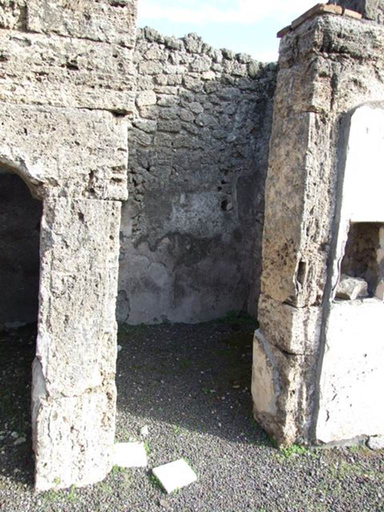 V.2.4 Pompeii. December 2007. Doorway to room 8.