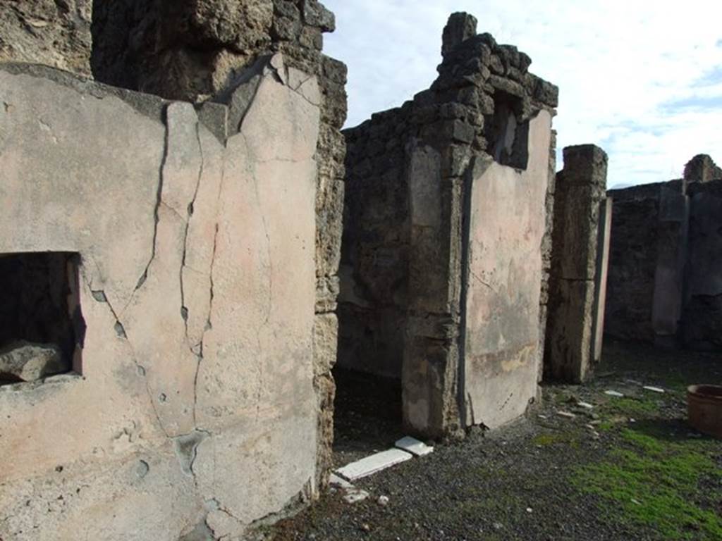 V.2.4 Pompeii. December 2007. Doorway to room 9.