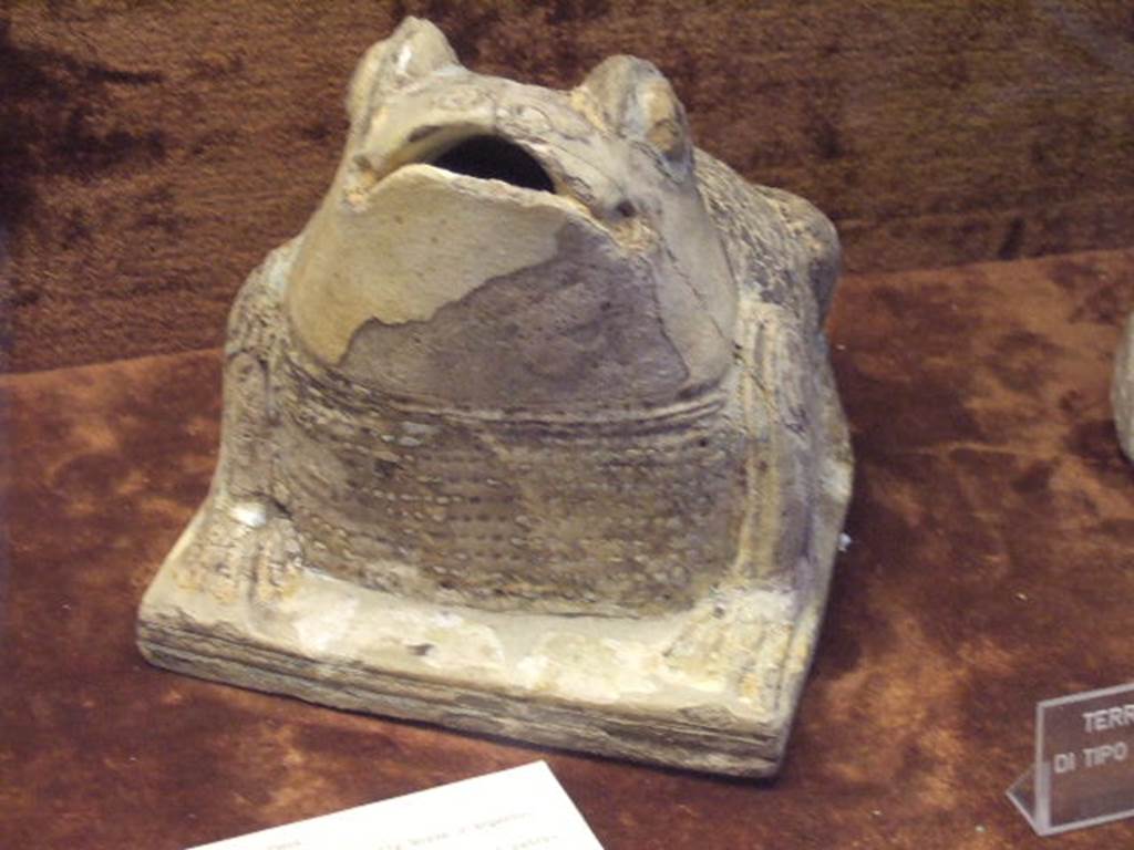 V.2.i Pompeii. Room 23, frog garden ornament found in the centre of the Rhodian peristyle. Now in Naples Archaeological Museum. Inventory number: 121323.