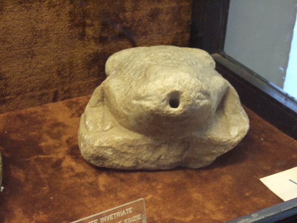 V.2.i Pompeii. Room 23, garden ornament found in the centre of the Rhodian peristyle. Now in Naples Archaeological Museum.