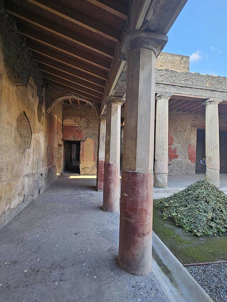 V.2.i Pompeii. November 2024. 
Peristyle 23, looking north along west portico. Photo courtesy of Annette Haug.