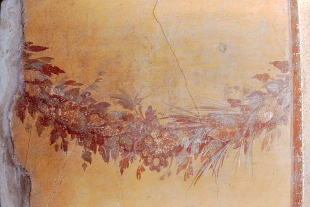 V.2.i Pompeii. 1968. Room 19, detail from west wall of exedra. Photo by Stanley A. Jashemski.
Source: The Wilhelmina and Stanley A. Jashemski archive in the University of Maryland Library, Special Collections (See collection page) and made available under the Creative Commons Attribution-Non Commercial License v.4. See Licence and use details.
J68f0762