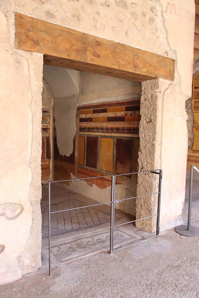 V.2.i Pompeii. October 2023. 
Doorway to room 20 from south portico. Photo courtesy of Klaus Heese.