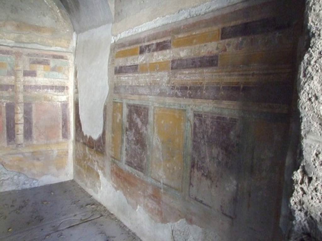 V.2.i Pompeii. December 2007. Room 20, west wall of bedroom or small dining room?
