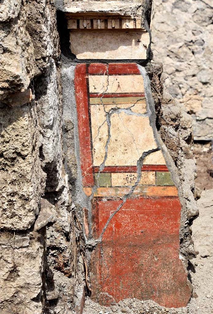 V.2.15 Pompeii. August 2018. Room A6 north-west corner.
Photograph © Parco Archeologico di Pompei.