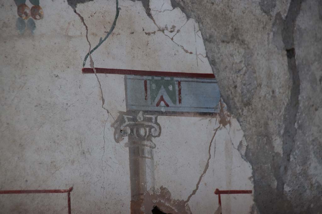 V.2.Pompeii. Casa di Orione. September 2021. 
Room A13, detail of floral decoration from centre of east wall of south ala. Photo courtesy of Klaus Heese.