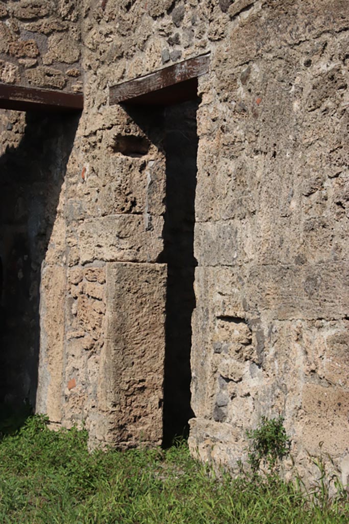 V.3.8 Pompeii. October 2023. 
Doorway into room in north-east corner of atrium. Photo courtesy of Klaus Heese.