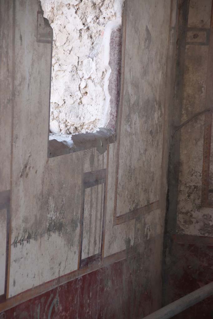 V.3 Pompeii. Casa del Giardino. September 2021. 
Room 7, looking towards south wall. Photo courtesy of Klaus Heese.