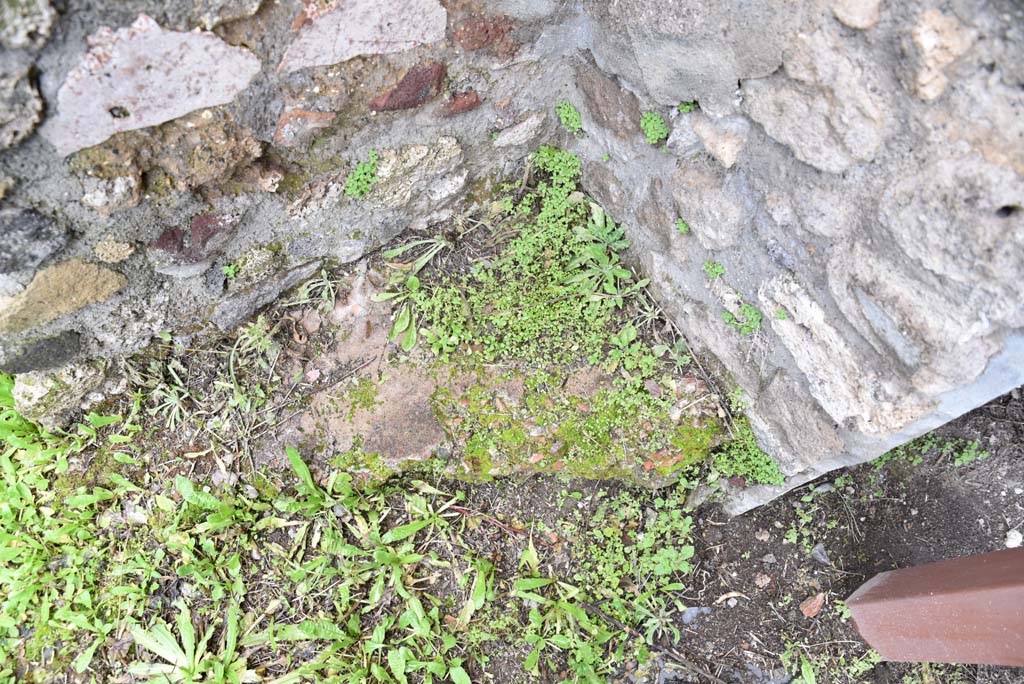V.4.a Pompeii. March 2018. Room ‘p’, detail of flooring.
Foto Annette Haug, ERC Grant 681269 DÉCOR.